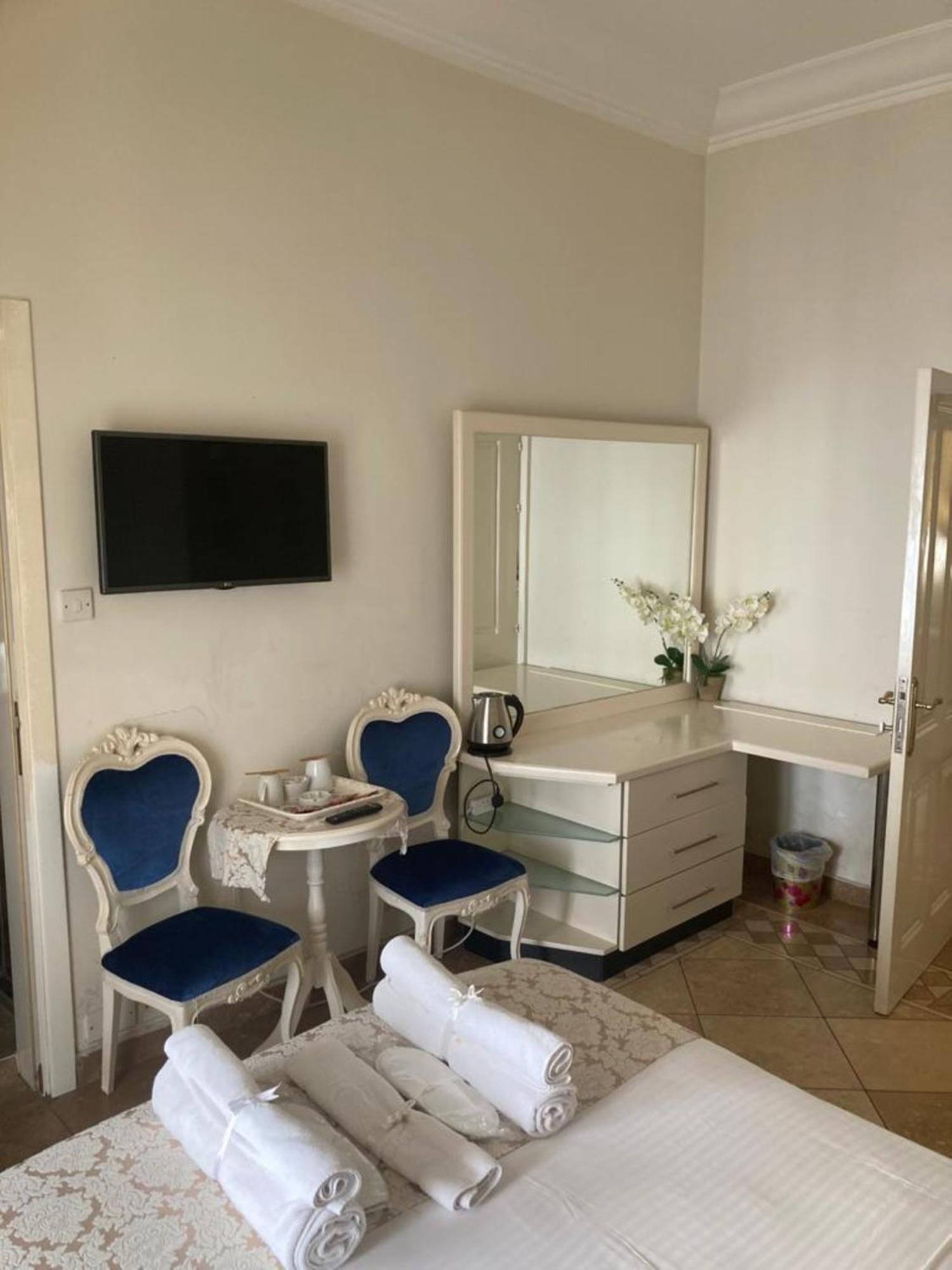 Lord'S Residence Boutique Hotel Kyrenia  Exteriör bild